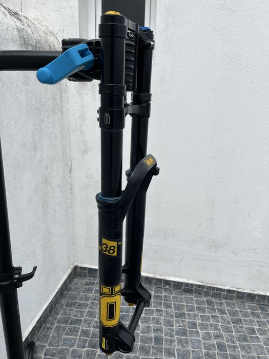 suspensão downhill ohlins dh38 29"