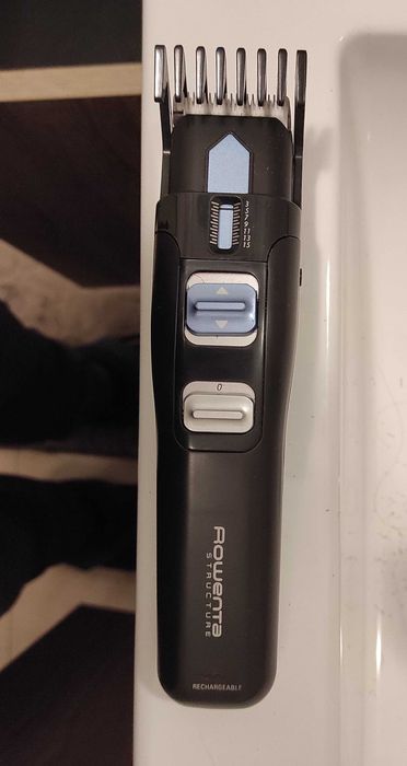 Máquina de cortar cabelo e barba Rowenta