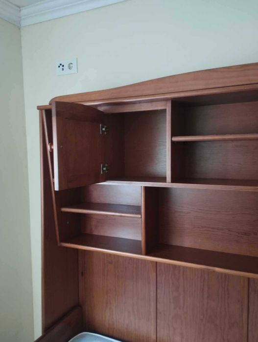 Cama tipo estúdio c/ 2 colchões