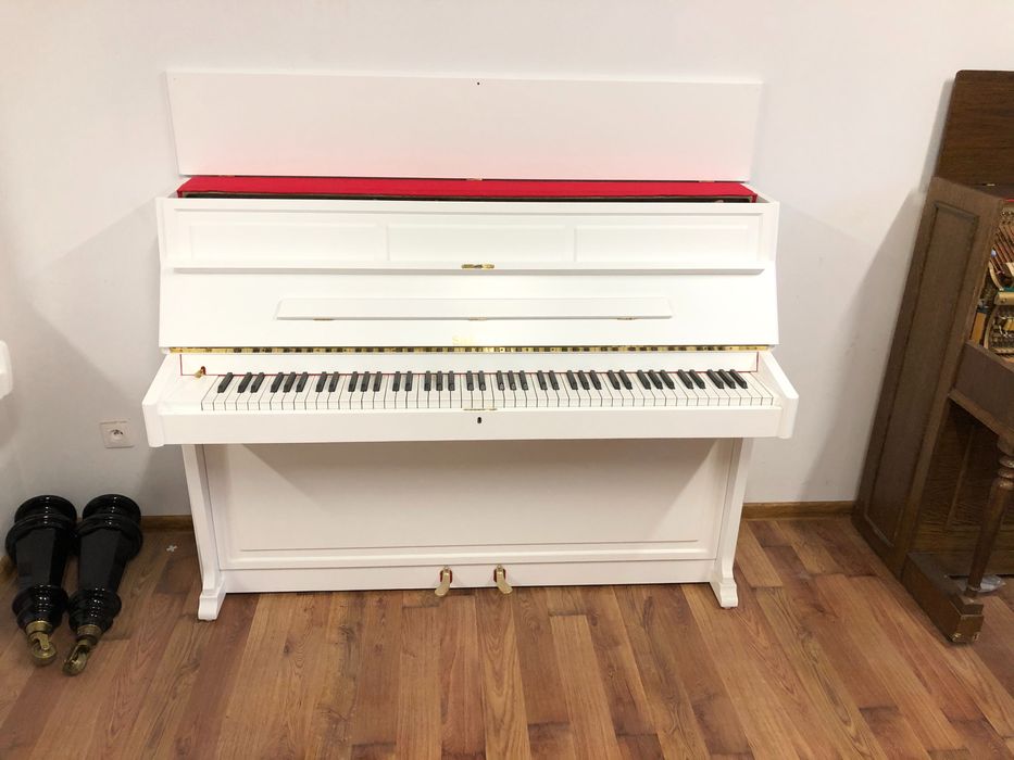 Pianino petrof czarne