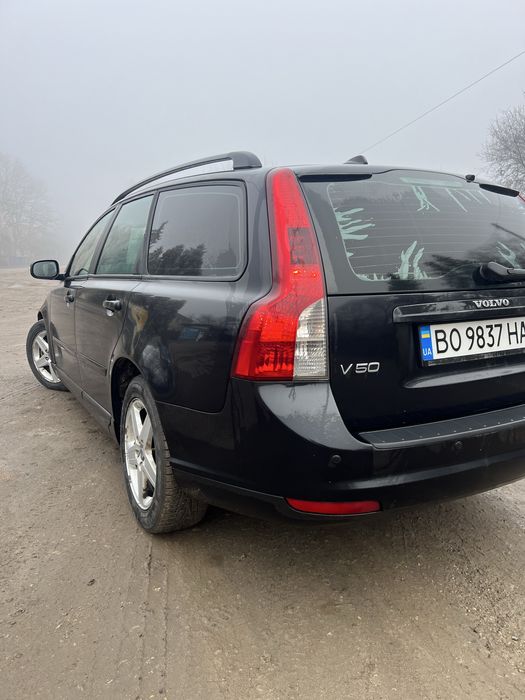 Volvo  v50  2.0 дизель