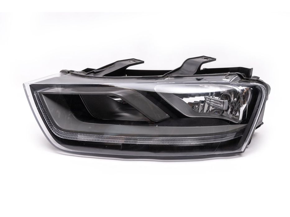 Audi Q3 2011-2015 Передняя оптика (фары) Оригинал 8U0941003M