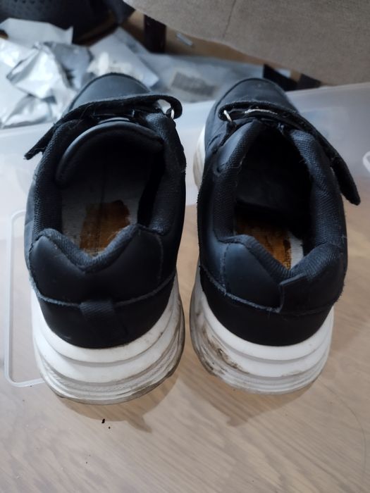 Buty sportowe DeeZee rozm.35