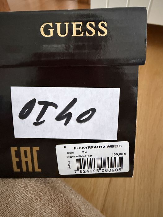 Tenia Guessa tamanho 39
