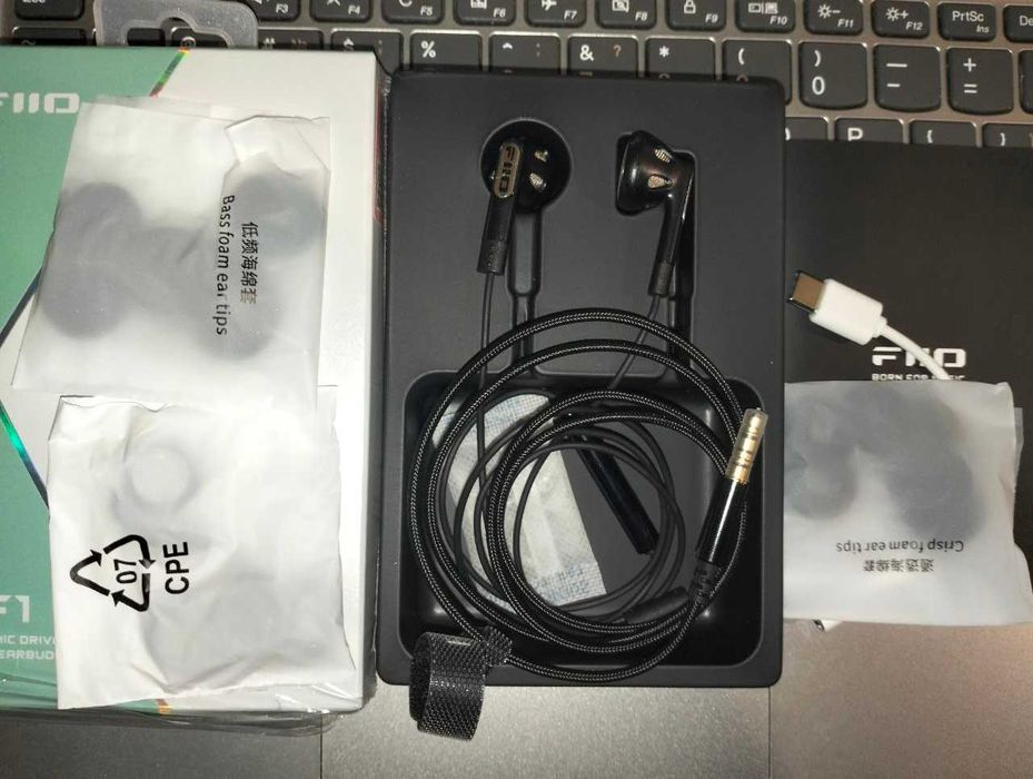 Наушники Fiio FF1