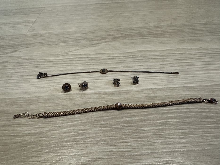 Zestaw biżuterii Tous pozłacane - 2 bransoletki, 2 pary kolczyków