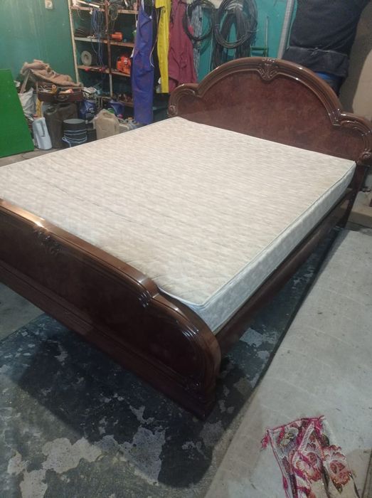 Ліжко двоспальне 205×180см