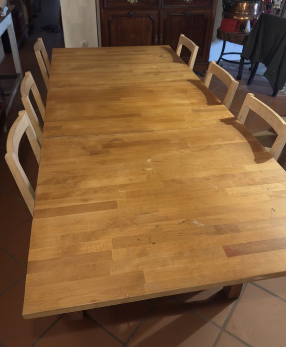 Mesa de madeira e 6 cadeiras ikea