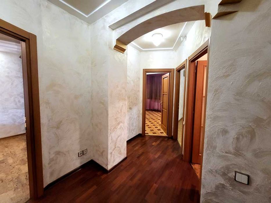 Продажа 4-х к кв ул Маяковского д 8-А, ВТОРОЙ этаж, рядом 71 гимназия.