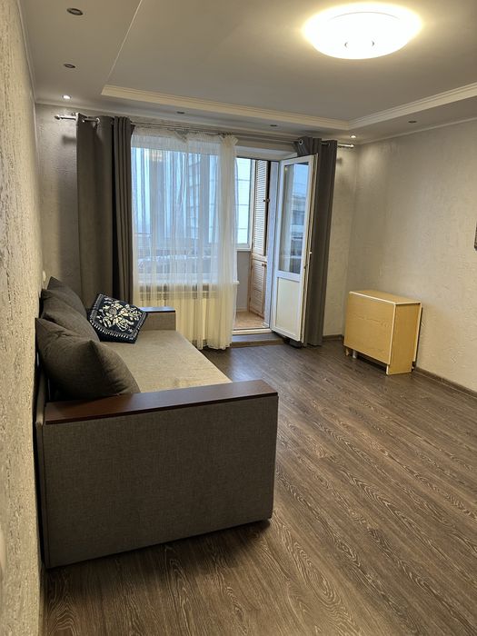 Квартира 3-х кімнатна в деснянському районі