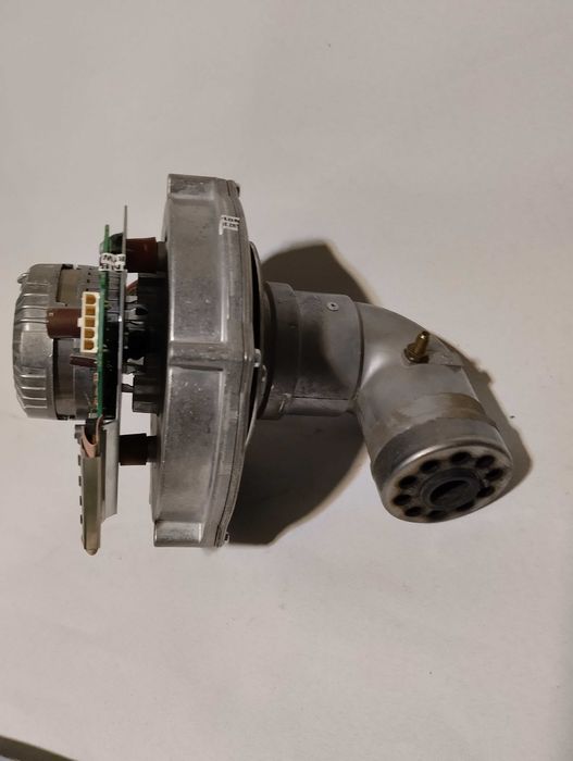Wentylator kotła gazowego RG130/0800-36 saunier Duval