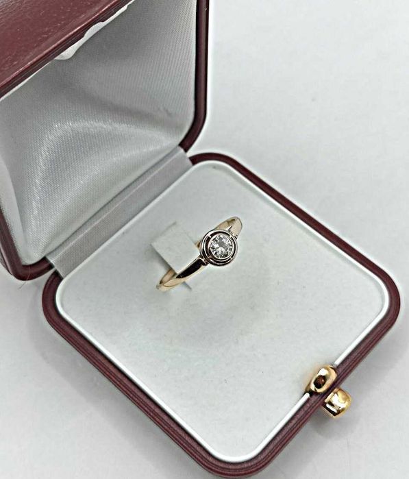 Złoty Pierścionek z brylantem 14K 1,76g. Certyfikat