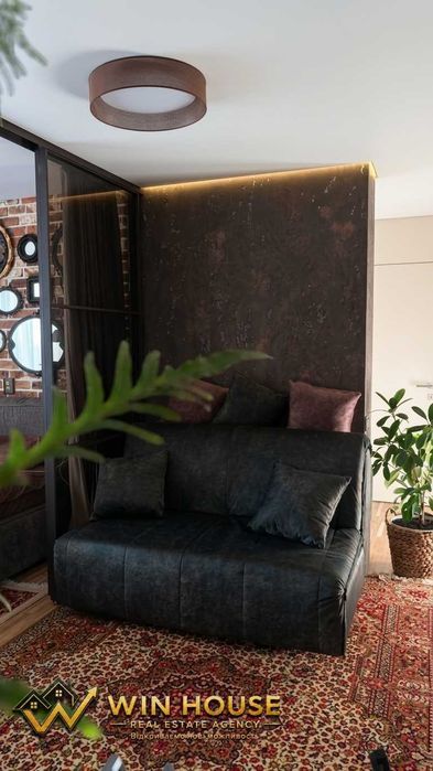 Продам стильну 3к квартиру з дизайнерським ремонтом на Автозаводській, 89А,  70 м²
