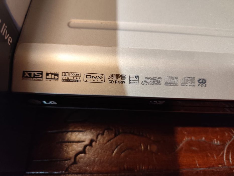 Leitor de DVD e home cinema usado