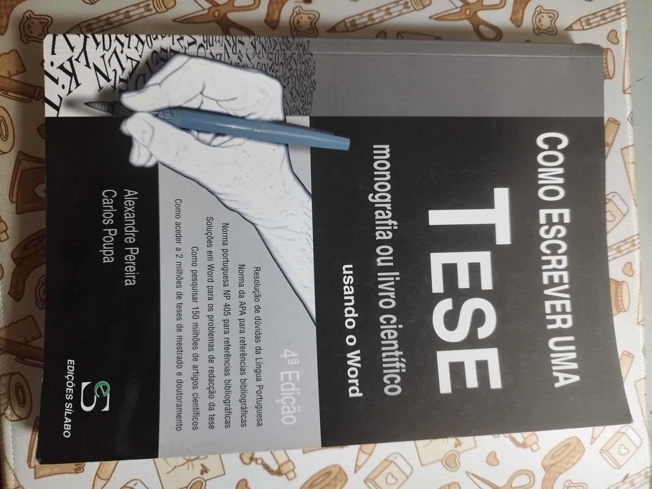 Livro "Como Escrever uma TESE usando o Word" (Edições Sílabo)