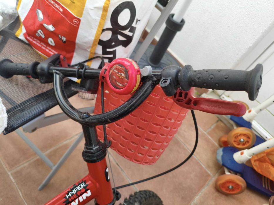 Bicicleta Criança B’TWIN 14” (com rodinhas) – Excelente estado