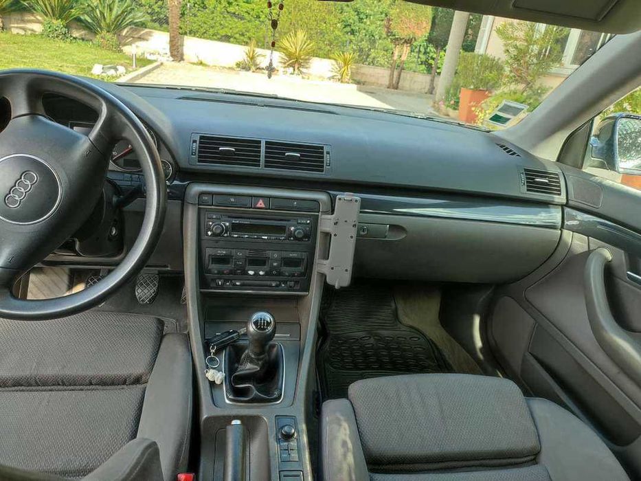 Audi A4 1.9tdi 130cv 240mil KMS 2002