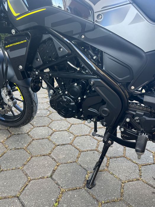 Mota Benelli Leoncino 250