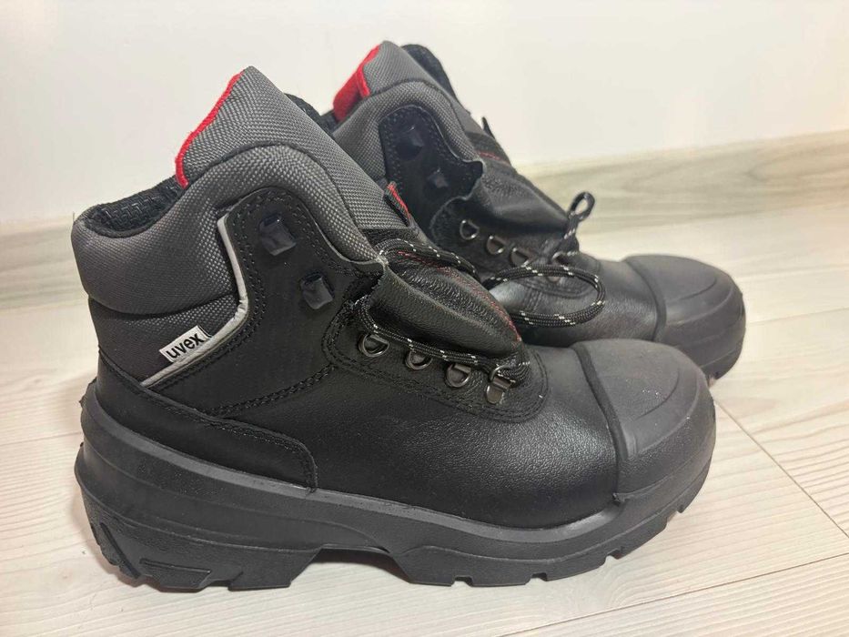Nowe Buty robocze UVEX r.43