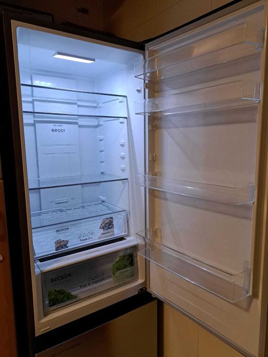 Frigorífico Becken BC5189 IX – 238L + 98L – Excelente estado – 350€