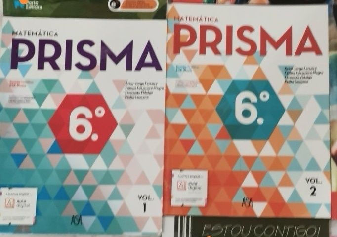 Vendo livros de 6°ano