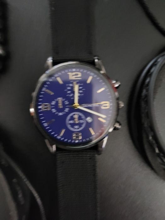 Zegarek męski z niebieską tarczą pasek z materiału z bransoletami