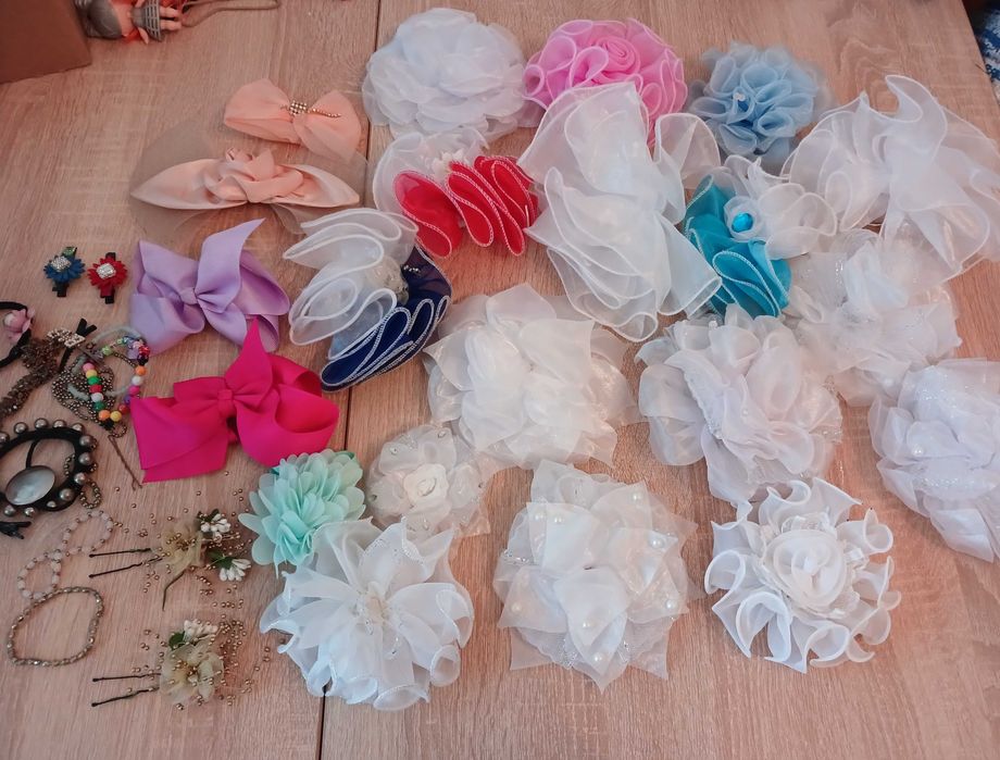 Банти, заколки за все 200 грн