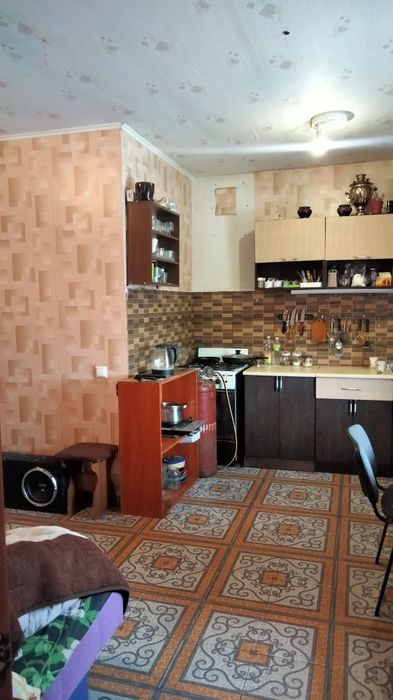 Продам два дома на одном участке