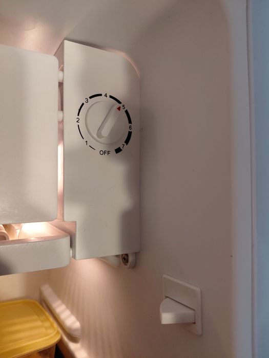 Frigorífico Jocel  médio