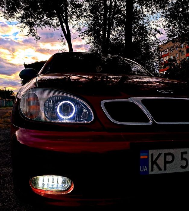 Машина в хорошому стані, обслуговується вчасно.
Комплектація SE Поляк
Кондиціонер працює.
Тиха в ходу. Нова зимова гума, працюючий електрокоректор фар
по машині працює кожна кнопка и кожна функція.
Я власник. Відповім на усі питання по телефону 
Реальному покупцю  торг у капота