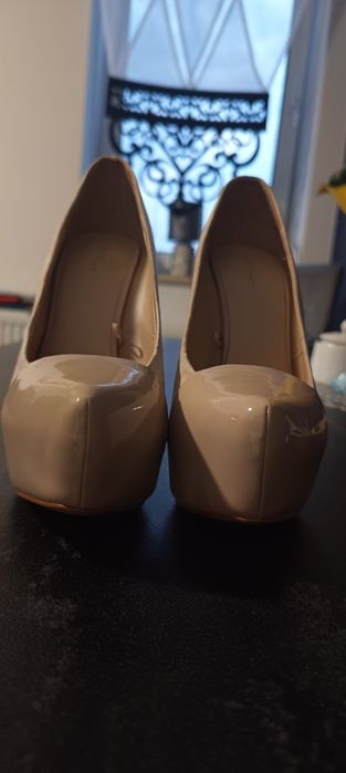 Szpilki czółenka Zara Basic