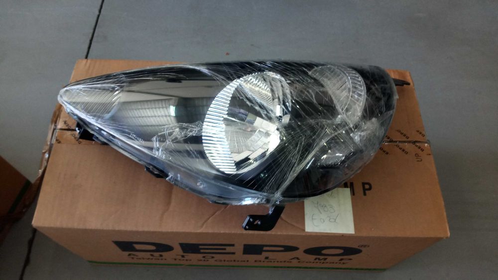Farol frente esquerdo Honda jazz