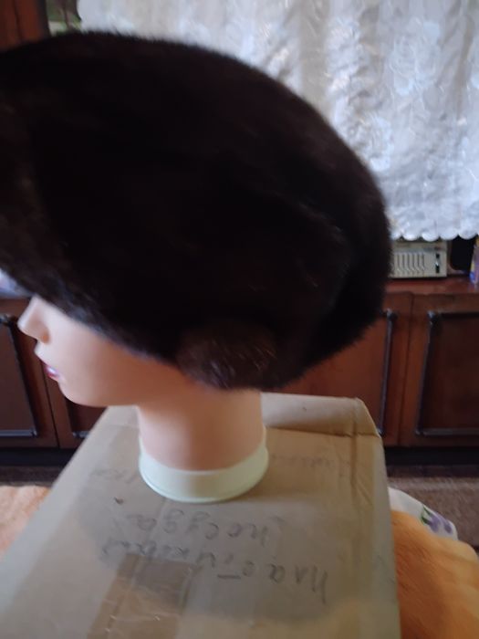 Берет женский норковый