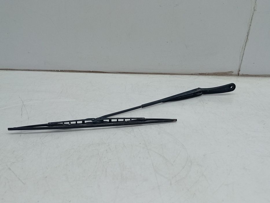 Haste / braço de escova limpa vidros frente direita DACIA Duster (HS_)