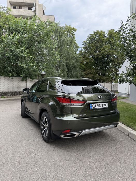 Офіційний Lexus RX 300 2021 року