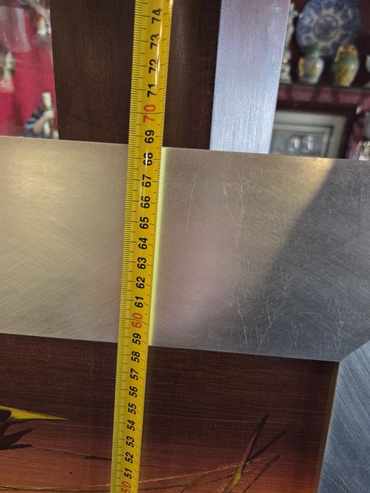 Moldura prateada lisa com tela