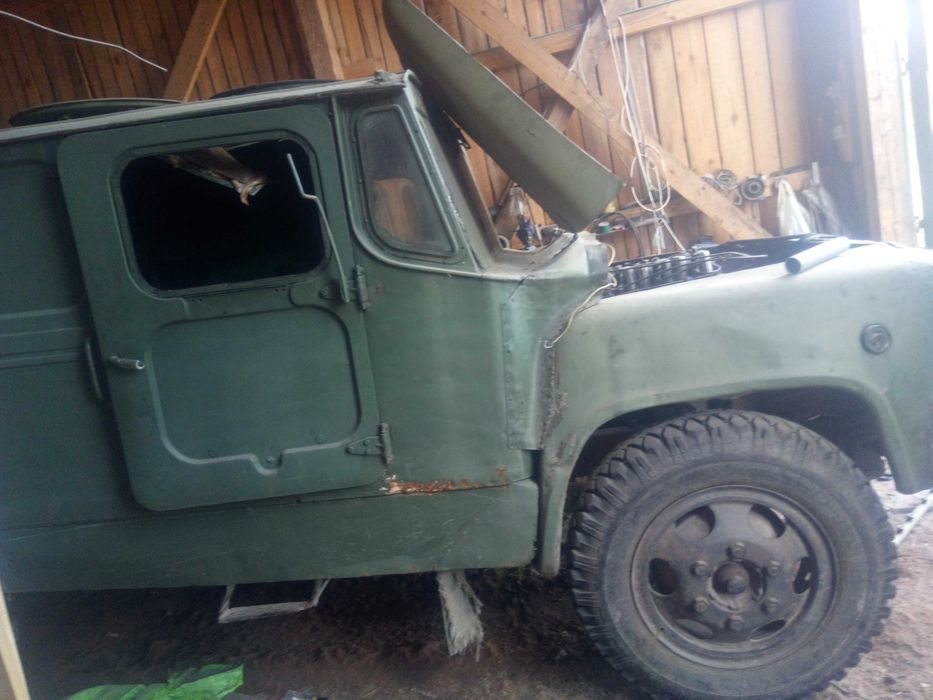 саморобна машина-трактор