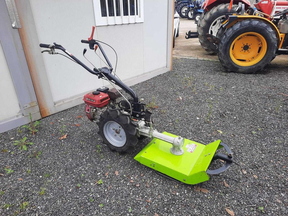 Motocultivador Grillo G55 + Capinadeira + Fresa