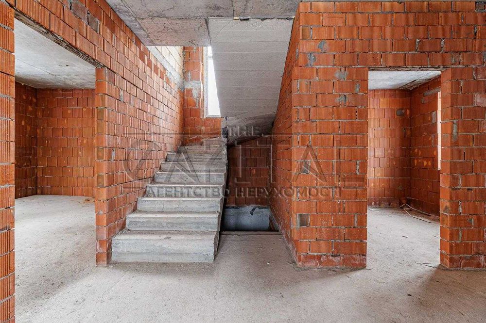 Продаж будинку з укриттям, Гатне, Фастівський район