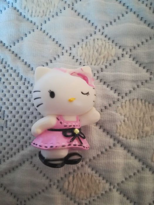 Bonecos Pequenos Hello Kitty (8 unidades) - 1 euro cada