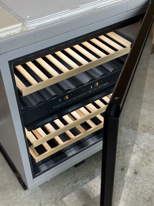 Продам винну шафу Miele KWT 6322 UG шкаф для охлаждение напитков