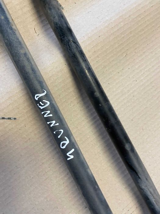 Toyota 4Runner Hilux Surf Drążek Skrętny Prawy Lewy