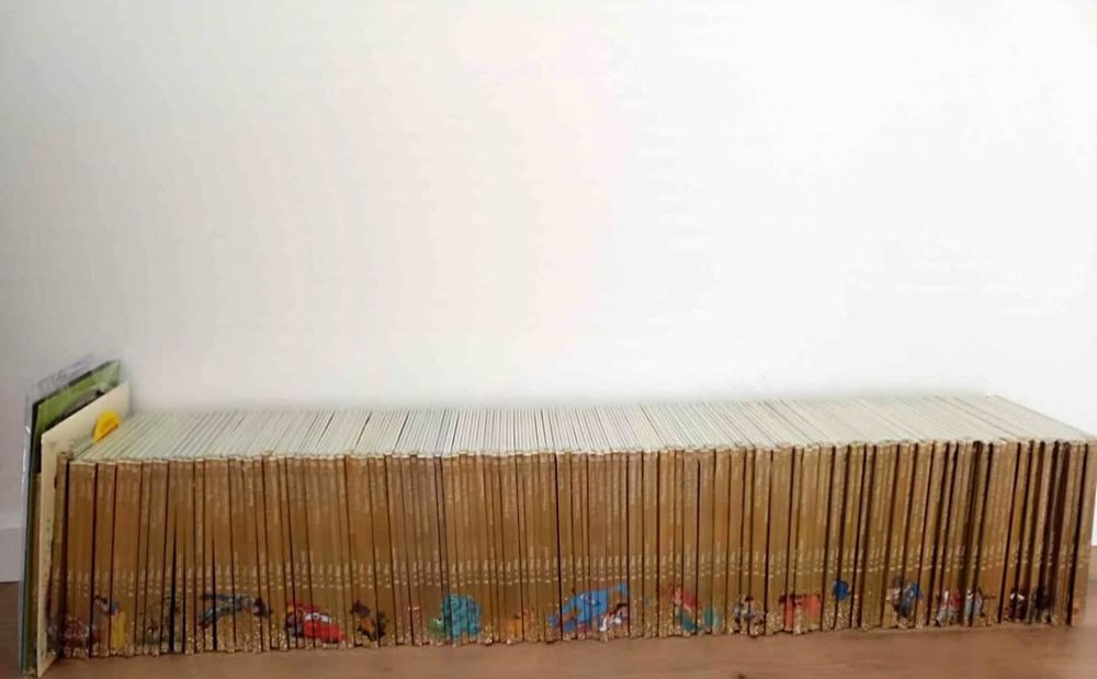 Coleçao 130 livros Contos de ouro Disney.