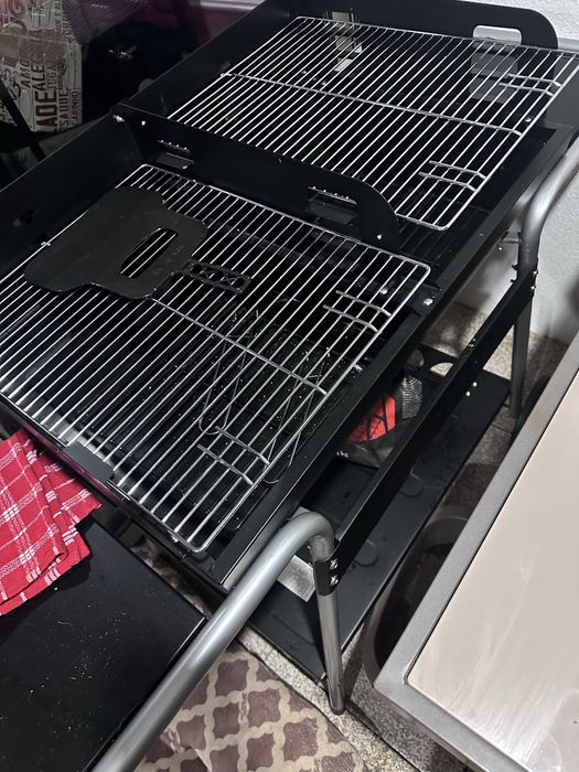 Churrasqueira como nova, 2 zonas para grelhar