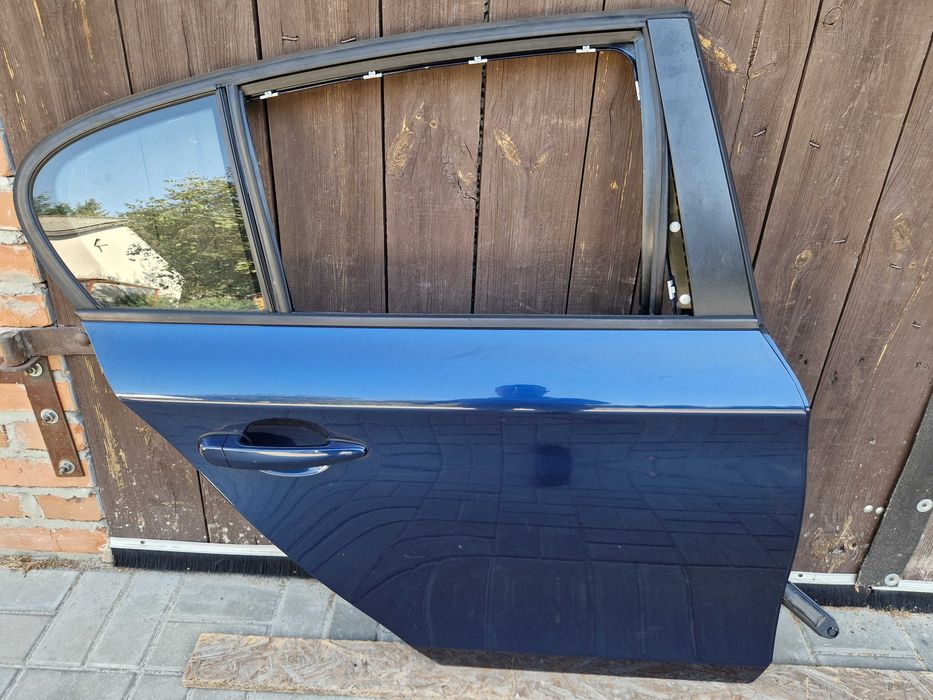 BMW 1 E87 Drzwi Prawe Tył TIEFSEEBLAU A76/5 Zdrowe ORG