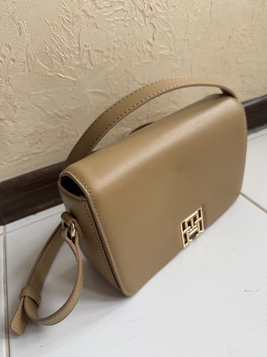 Сумка tommy hilfiger