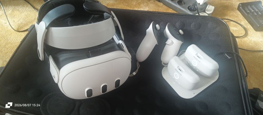 Oculus Quest 3 512 + Bobo VR i 3 baterie