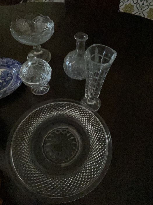 Assorted tableware in ceramic and glass430934663303024641