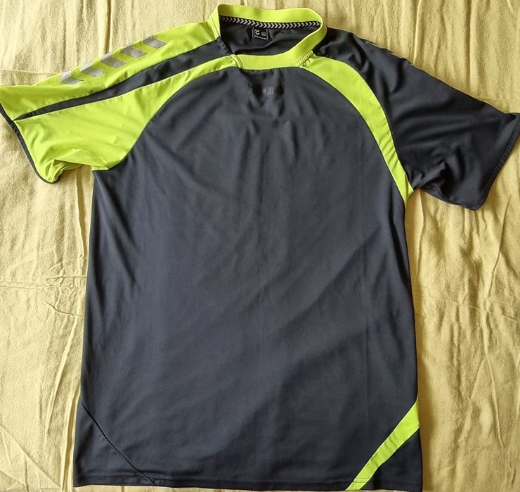 Koszulka firmy Hummel rozm. L