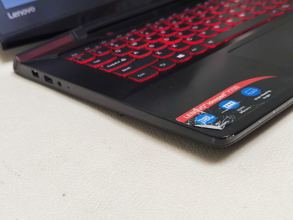 Ноутбук Lenovo IdeaPad Y700 14" IPS Core i7/8Gb/SSD/AMD R9 M375 4Gb